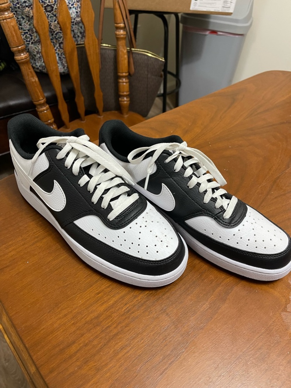 Nike Women’s Black and White Low-Top Sneakers
